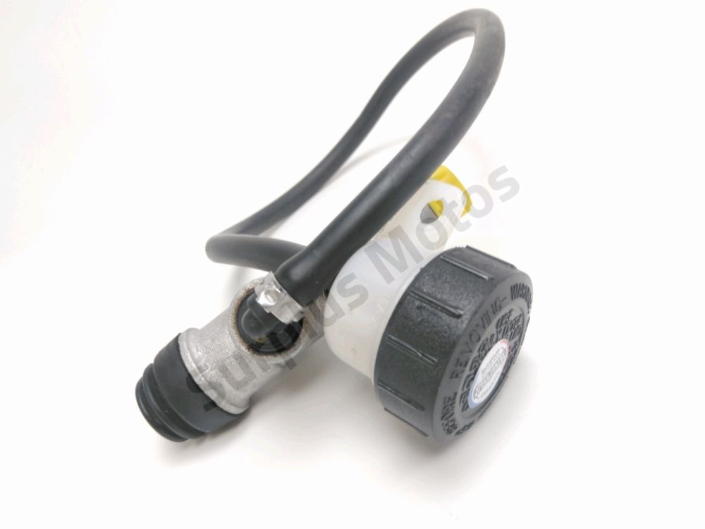 MAITRE CYLINDRE FREIN AV COMPLET