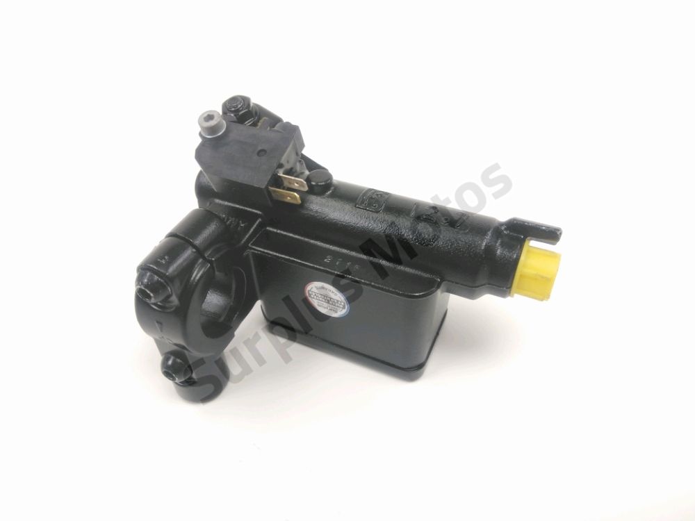 MAITRE CYLINDRE FREIN AV COMPLET