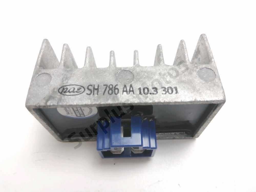 REGULATEUR DE TENSION