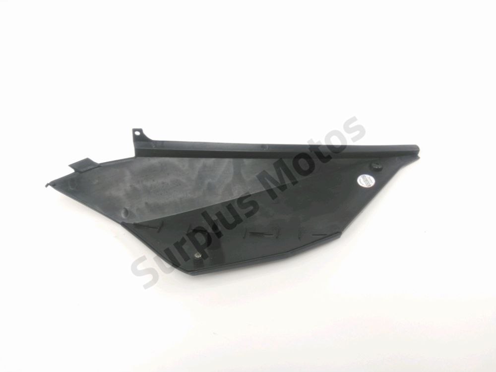 CARENAGE ARRIERE DROIT