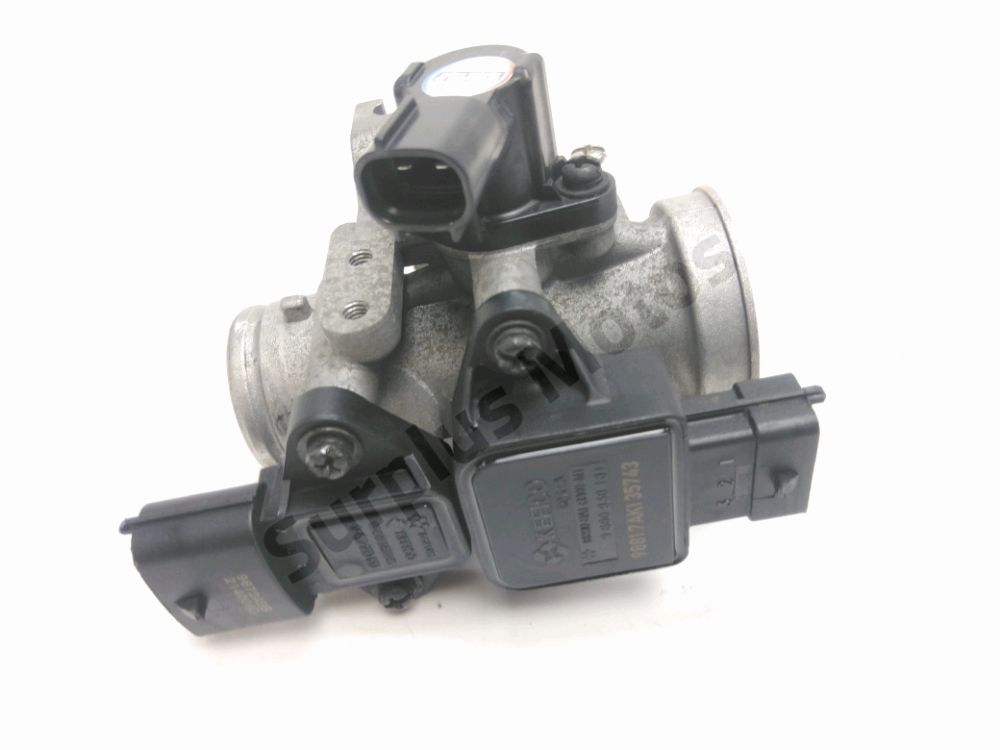 Corps d'injection droit