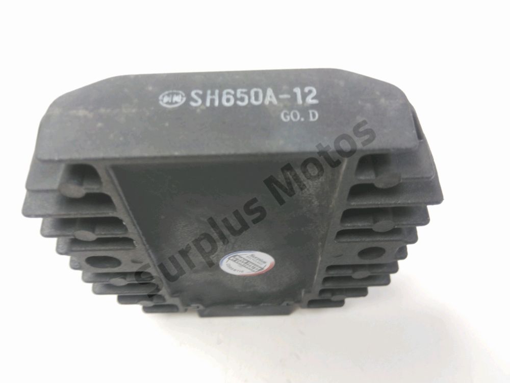 REGULATEUR DE TENSION