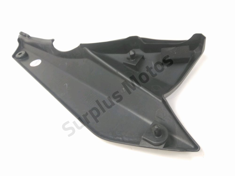 CACHE LATERAL GAUCHE