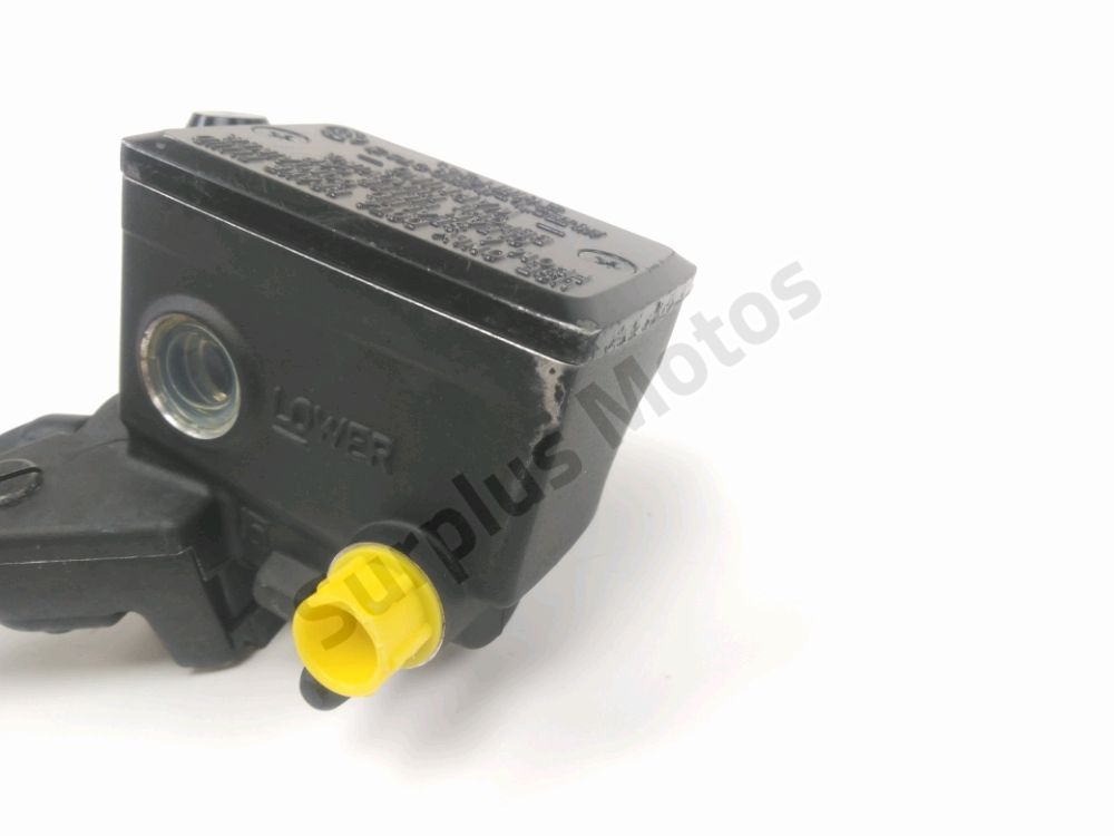 MAITRE CYLINDRE FREIN AV COMPLET