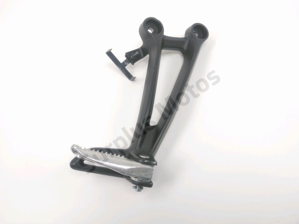 PLATINE ET REPOSE PIEDS ARRIERE DROIT