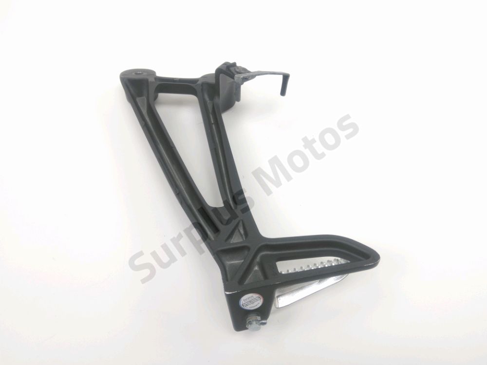 PLATINE ET REPOSE PIEDS ARRIERE DROIT