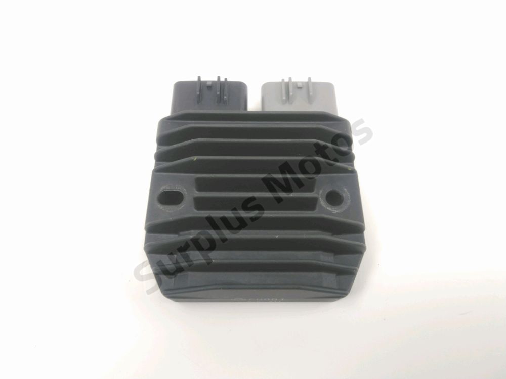 Regulateur de tension