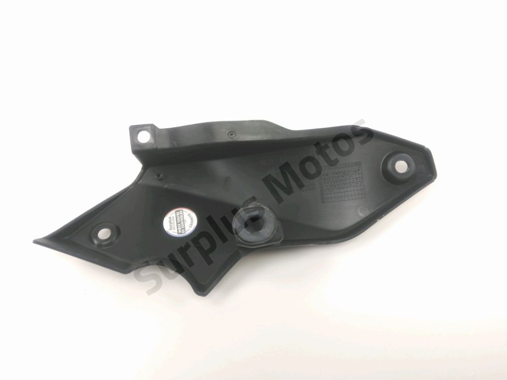 CACHE LATERAL GAUCHE