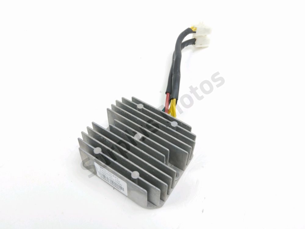 REGULATEUR DE TENSION