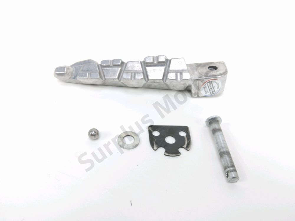 Repose pieds arriere gauche