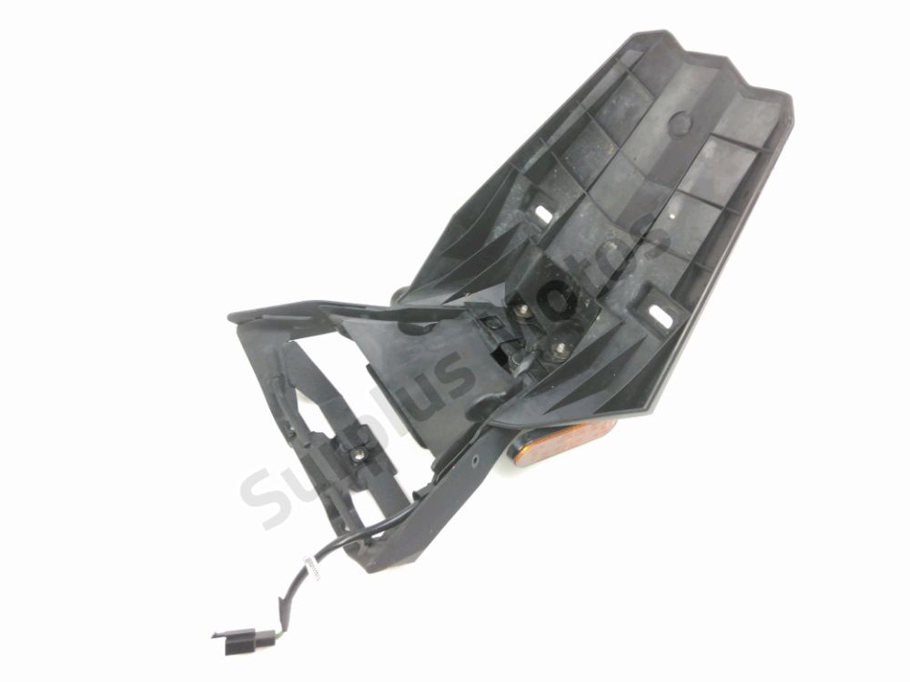 SUPPORT DE PLAQUE ET ECLAIRAGE