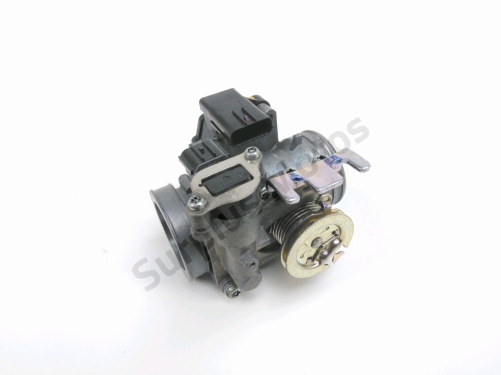 Corps d'injection droit