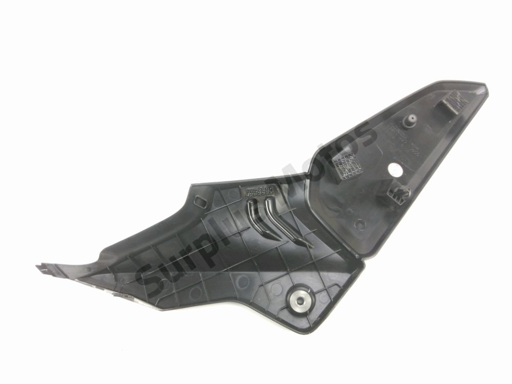 CACHE LATERAL GAUCHE