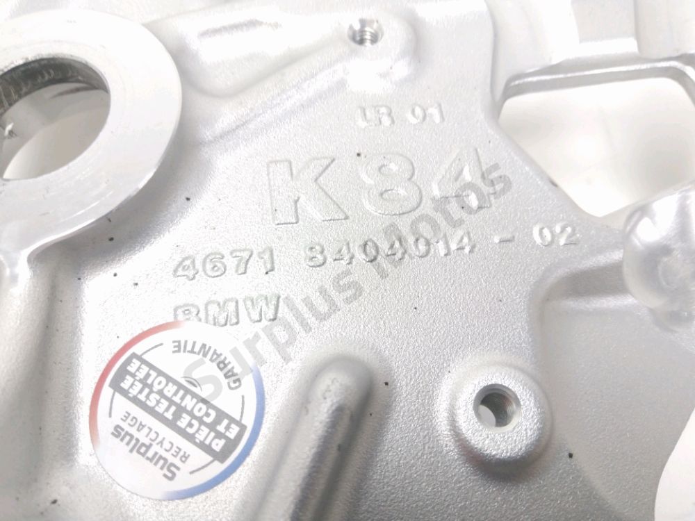 PLATINE AVANT DROITE