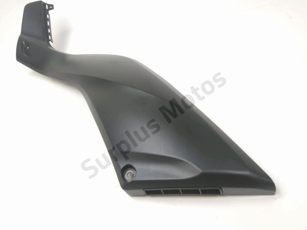 CACHE LATERAL GAUCHE