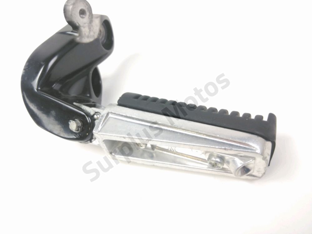 PLATINE ET REPOSE PIEDS ARRIERE DROIT