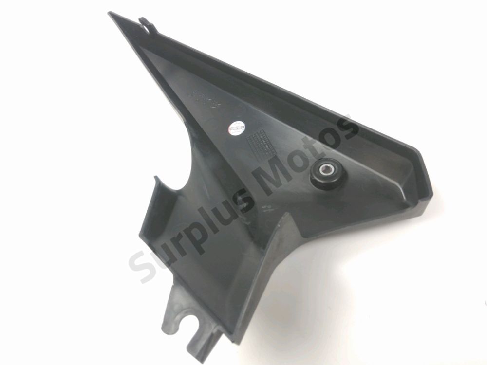 CACHE LATERAL GAUCHE