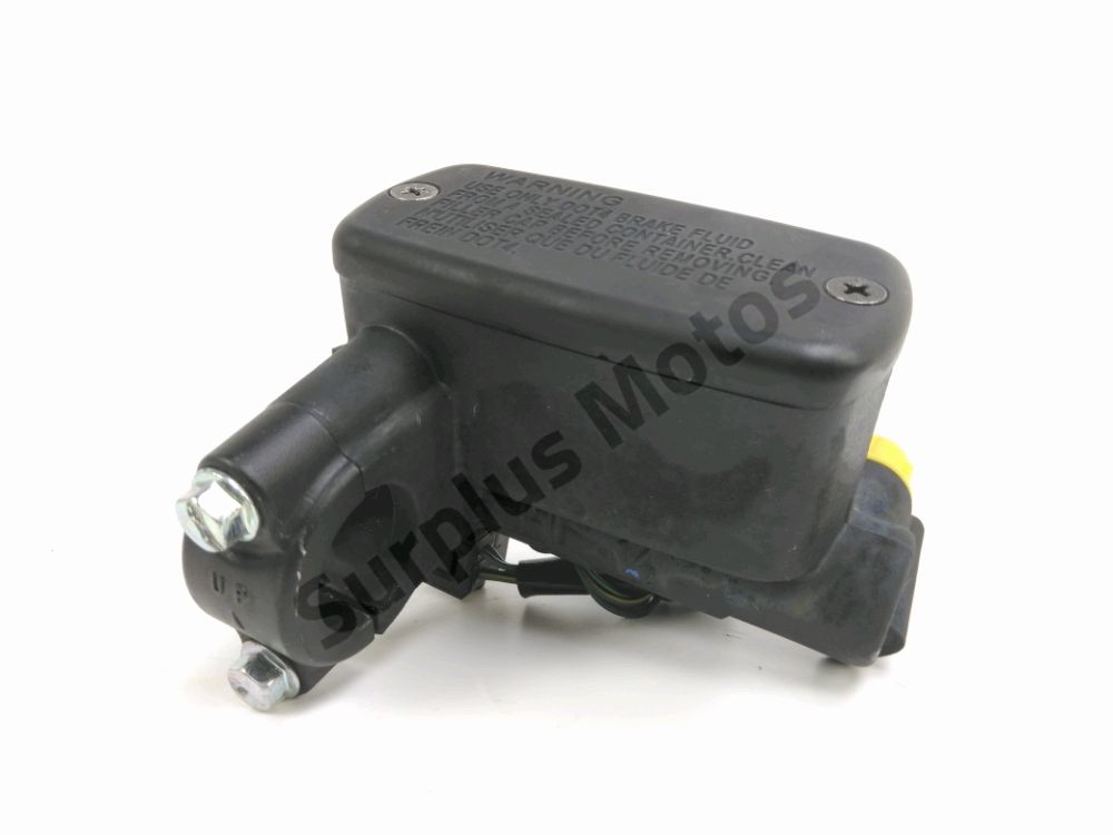 MAITRE CYLINDRE FREIN AR COMPLET