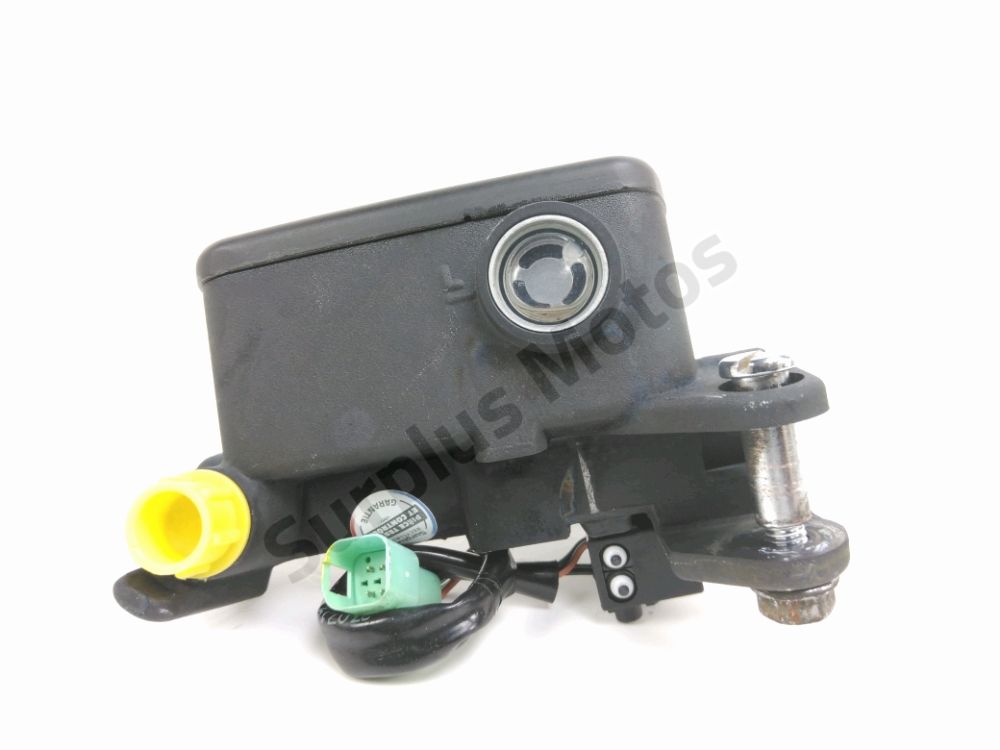 MAITRE CYLINDRE FREIN AR COMPLET