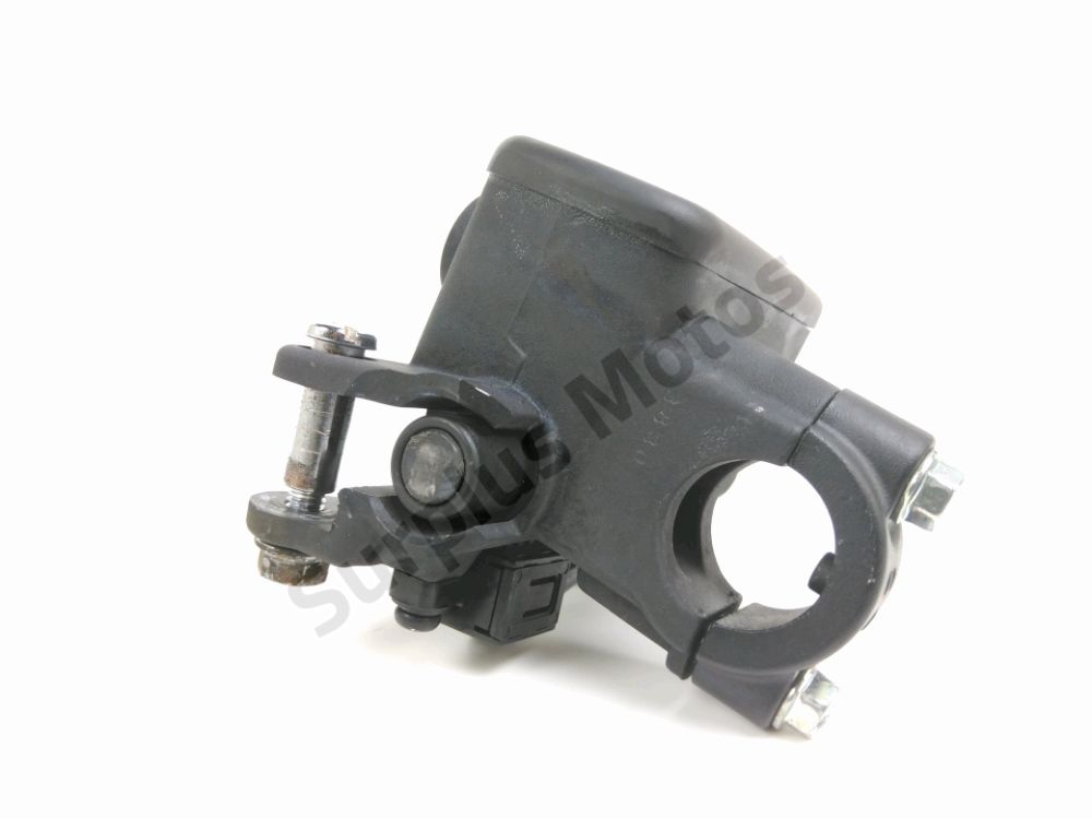 MAITRE CYLINDRE FREIN AR COMPLET