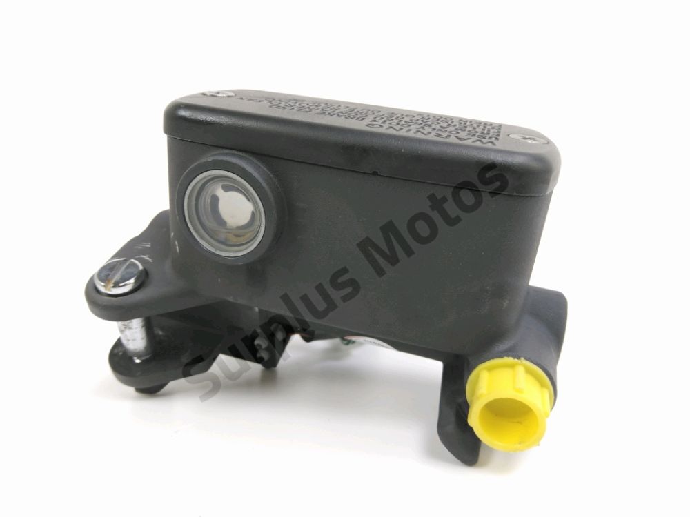 MAITRE CYLINDRE FREIN AV COMPLET