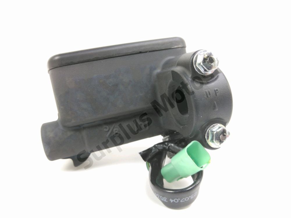 MAITRE CYLINDRE FREIN AV COMPLET