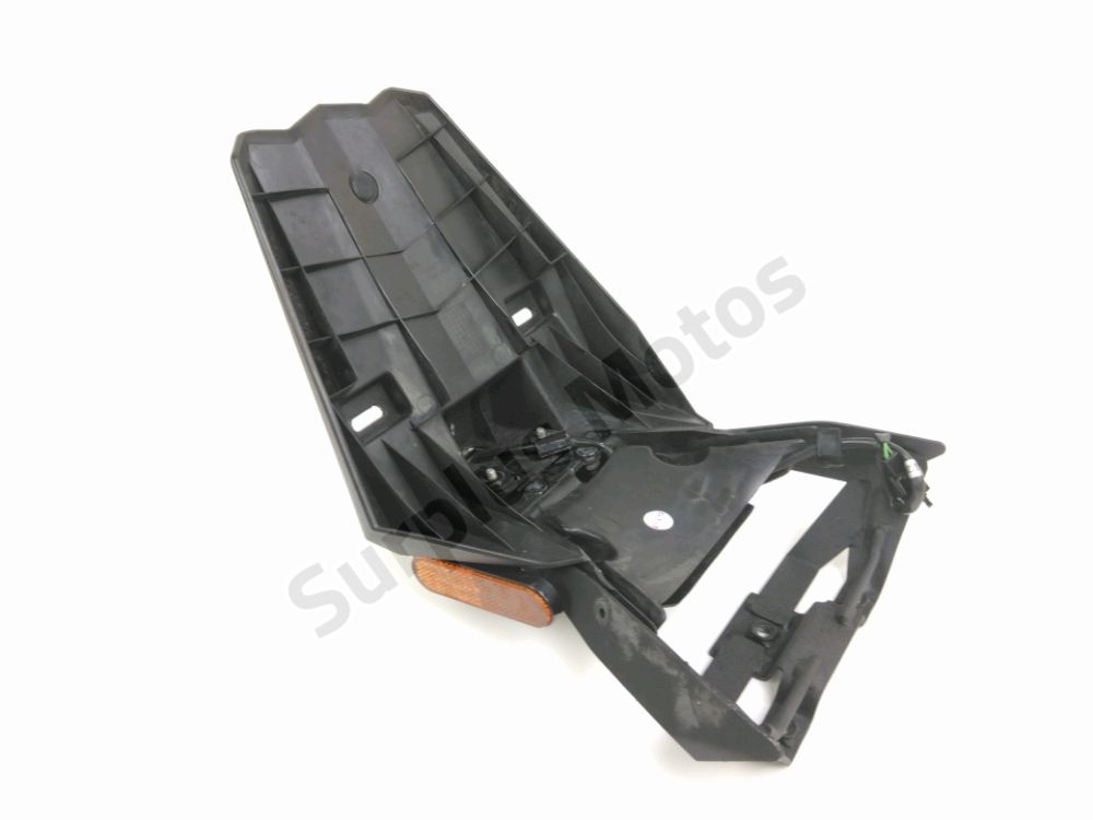 SUPPORT DE PLAQUE ET ECLAIRAGE