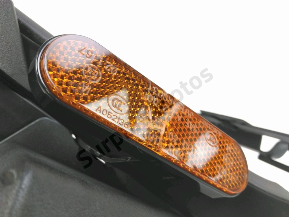 SUPPORT DE PLAQUE ET ECLAIRAGE