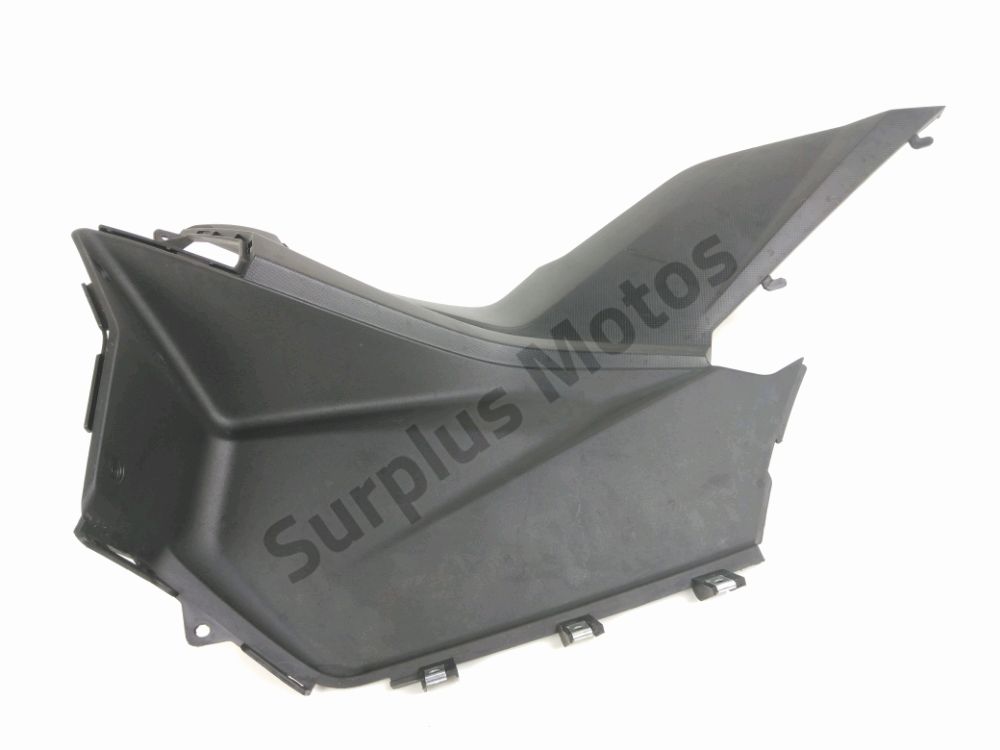 CACHE LATERAL GAUCHE