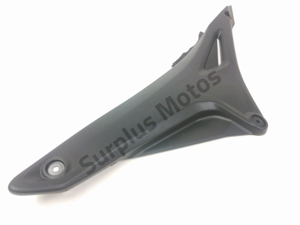 CACHE LATERAL GAUCHE