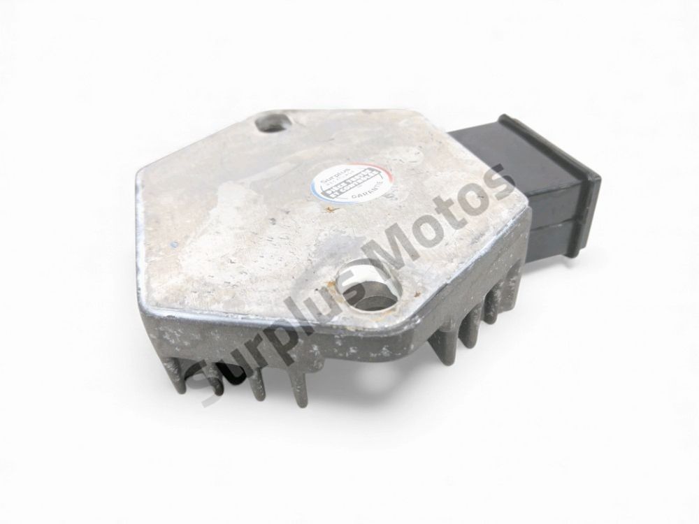 REGULATEUR DE TENSION