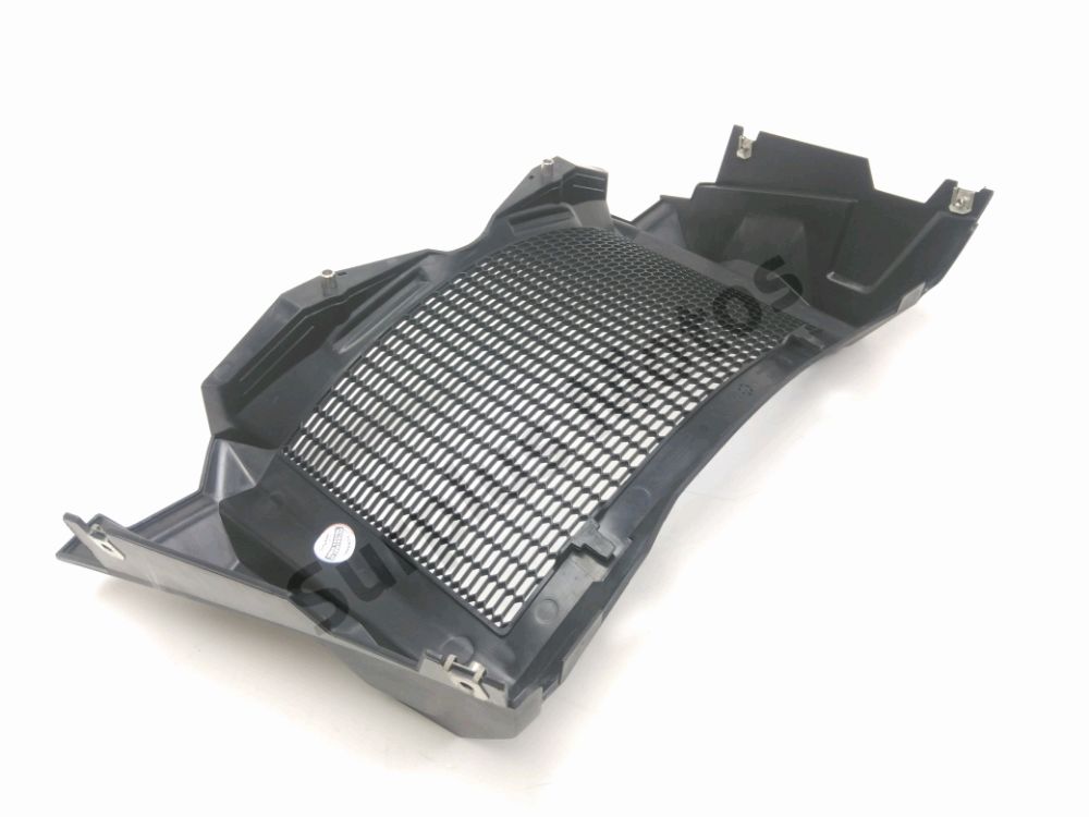 GRILLE DE RADIATEUR