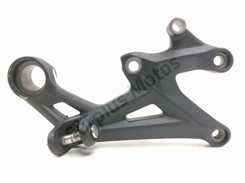 PLATINE AVANT DROITE