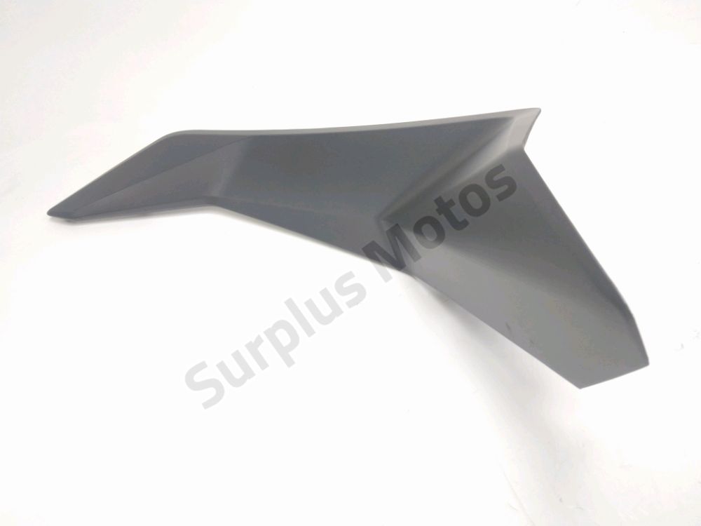 CACHE LATERAL GAUCHE