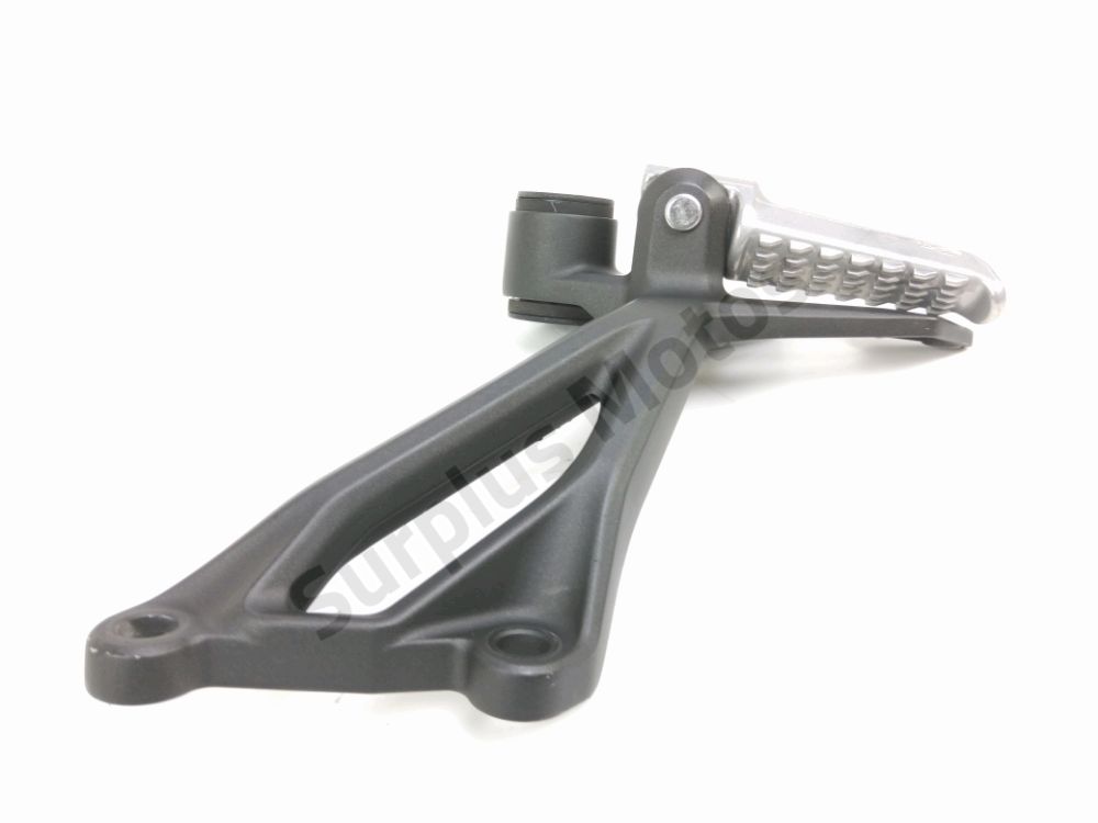 PLATINE ET REPOSE PIEDS ARRIERE DROIT