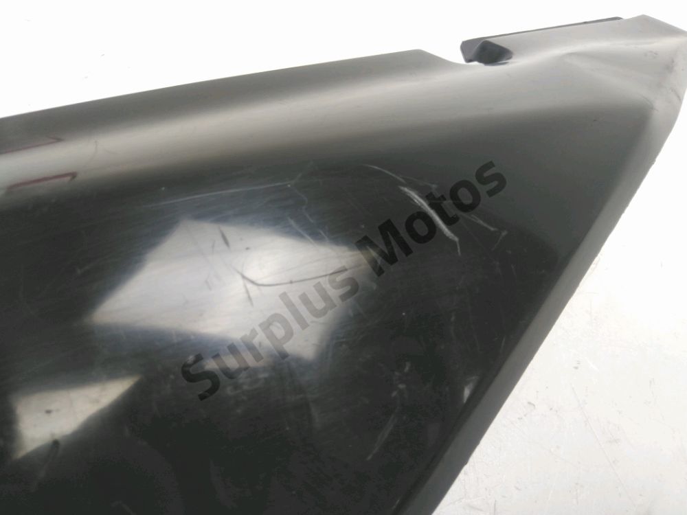 CACHE LATERAL GAUCHE