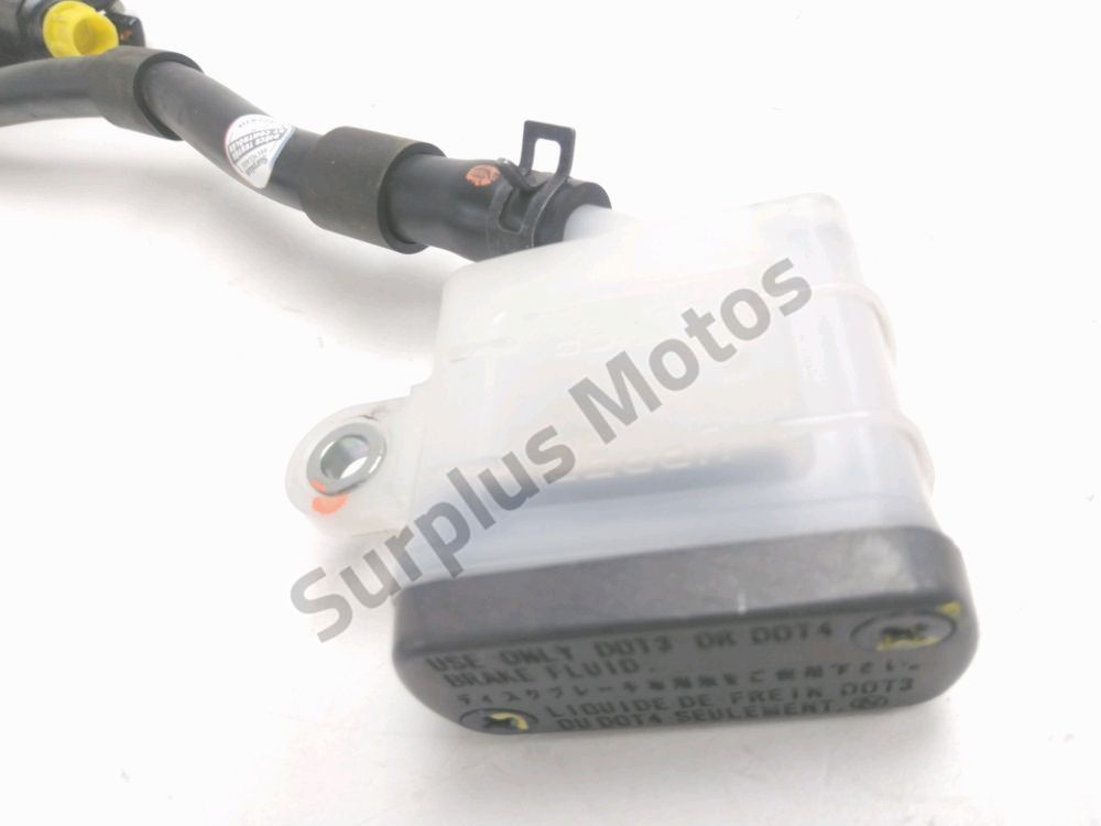 MAITRE CYLINDRE FREIN AR COMPLET