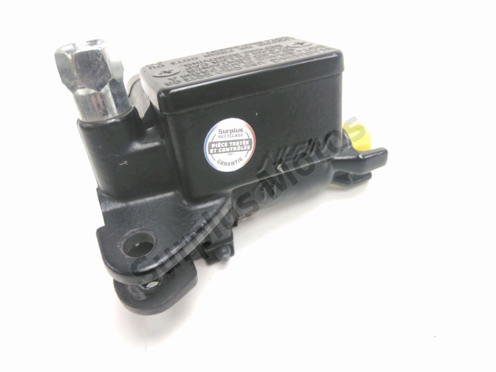 MAITRE CYLINDRE FREIN AV COMPLET