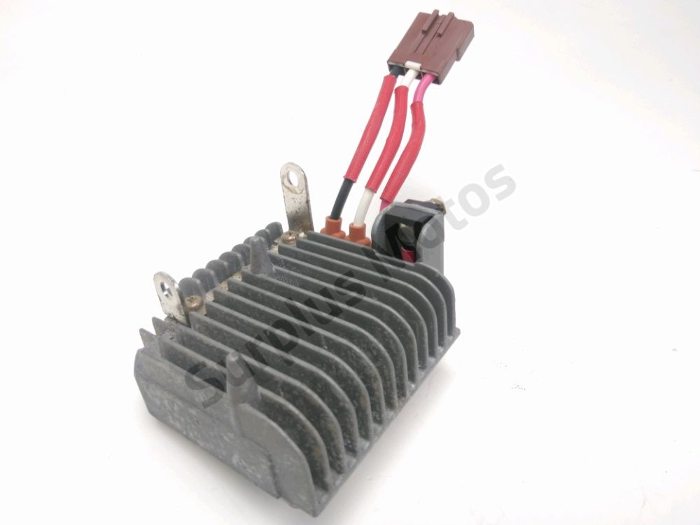 Regulateur de tension