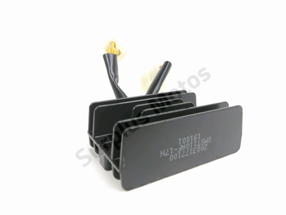 REGULATEUR DE TENSION