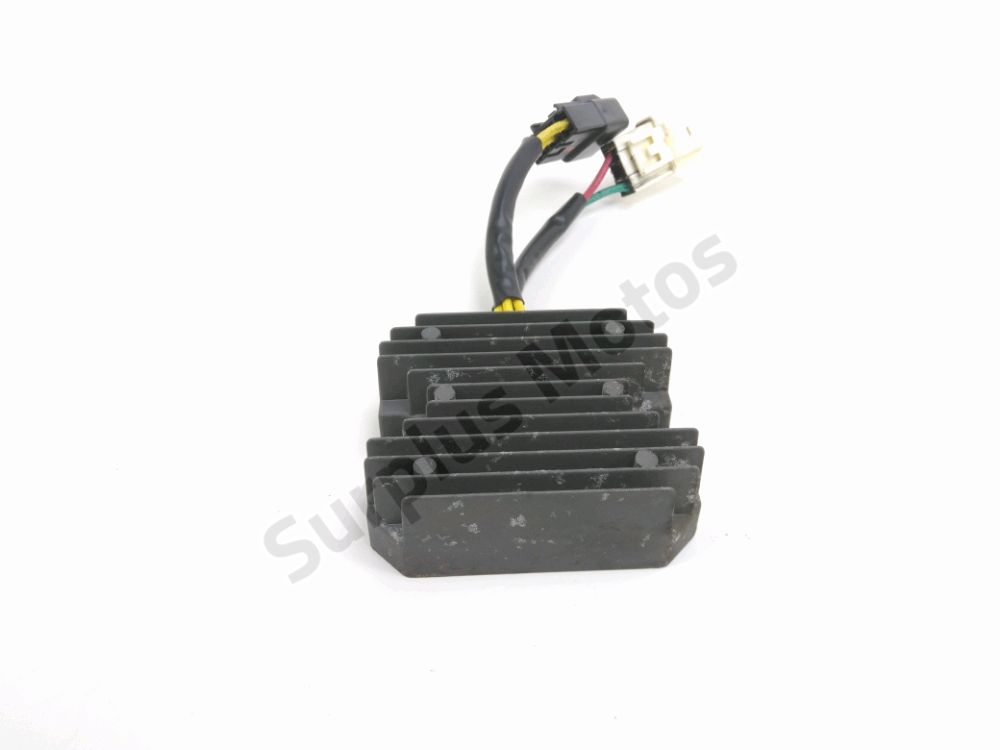 REGULATEUR DE TENSION