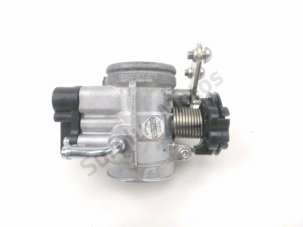 Corps d'injection droit