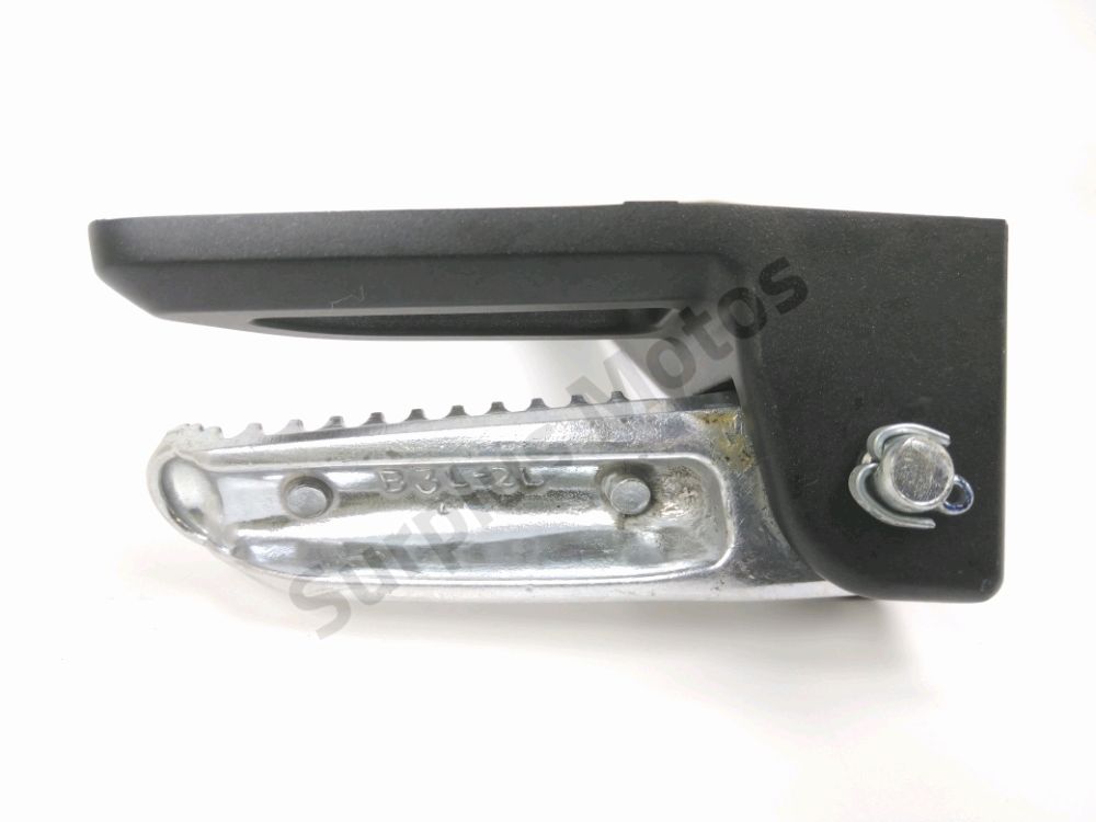 PLATINE ET REPOSE PIEDS ARRIERE GAUCHE