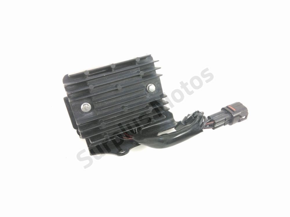 REGULATEUR DE TENSION