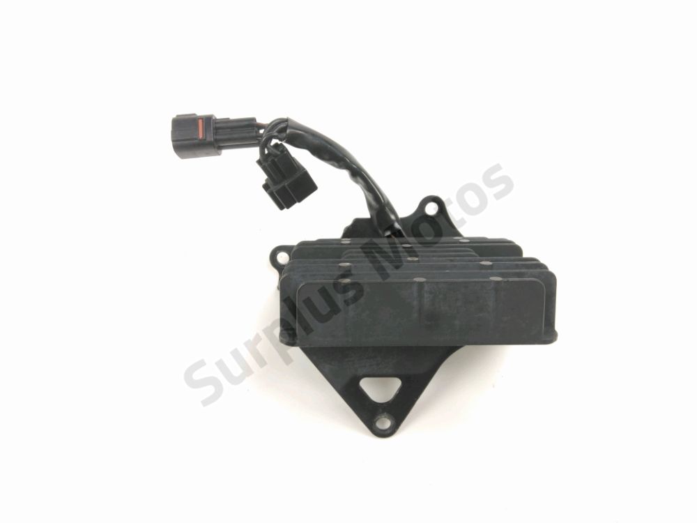 REGULATEUR DE TENSION