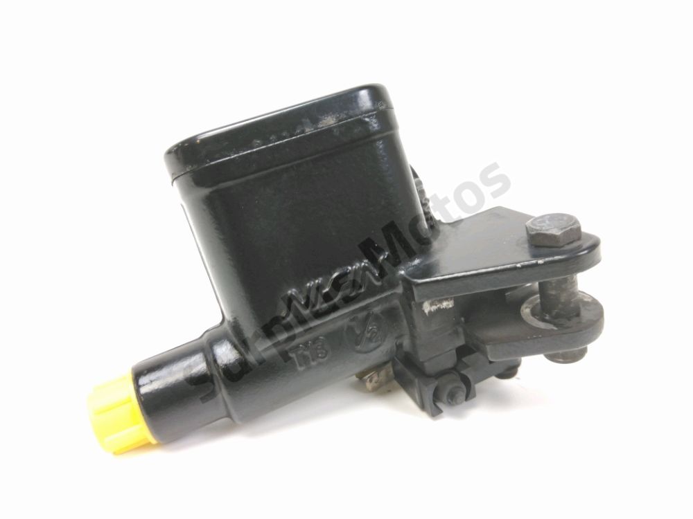 Maitre cylindre frein ar complet