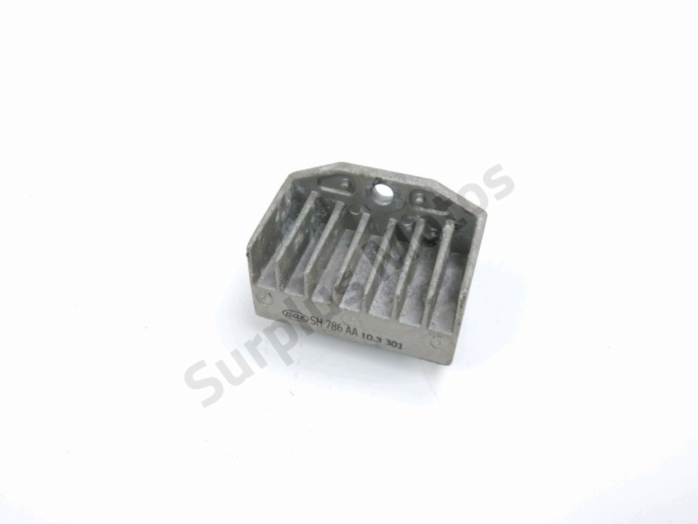 REGULATEUR DE TENSION