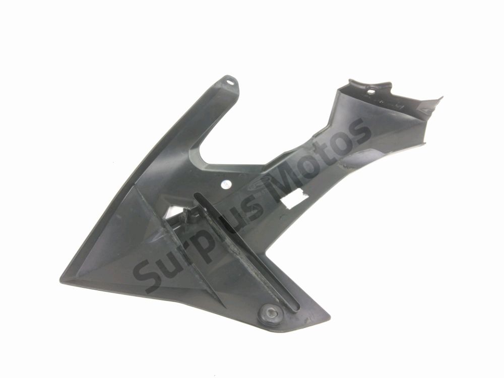 CARENAGE AVANT DROIT