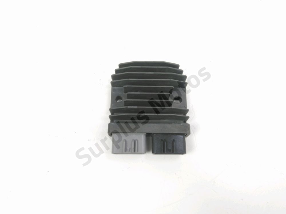 REGULATEUR DE TENSION