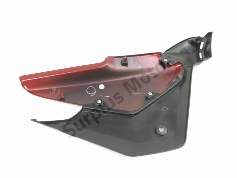 CACHE LATERAL GAUCHE